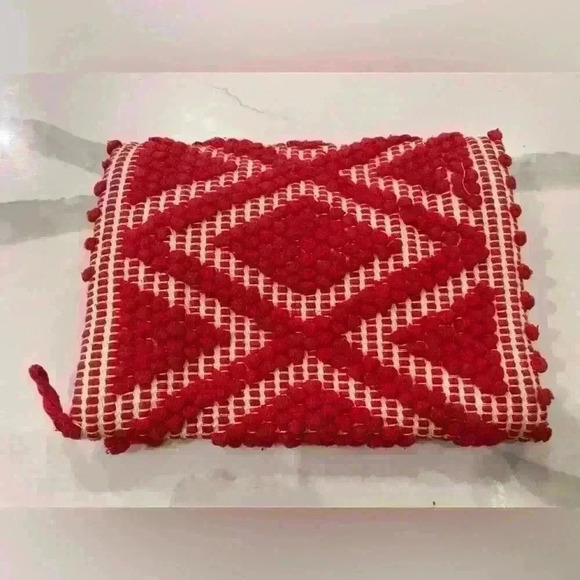 Antonello Red and White Clutch. Comes with red strap. - Picture 5 of 9